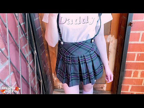 ❤️ Schoolgirl Sucks a dick gu domhainn agus fucks an àite clasaichean. ️❌  Porn cruaidh  aig gd.newsexxxx.ru ❤