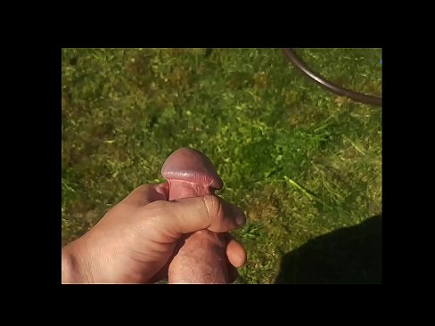 ❤️ Bidh hottie a 'faighinn a pussy pinc fucked agus cums le squirt ann an gàrradh samhraidh ️❌  Porn cruaidh  aig gd.newsexxxx.ru ❤