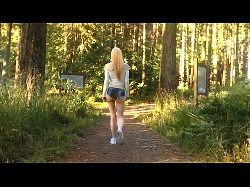 ❤️ Bidh boireannach brèagha a ’gluasad gu slaodach, chan e bhidio nude ️❌  Porn cruaidh  aig gd.newsexxxx.ru ❤